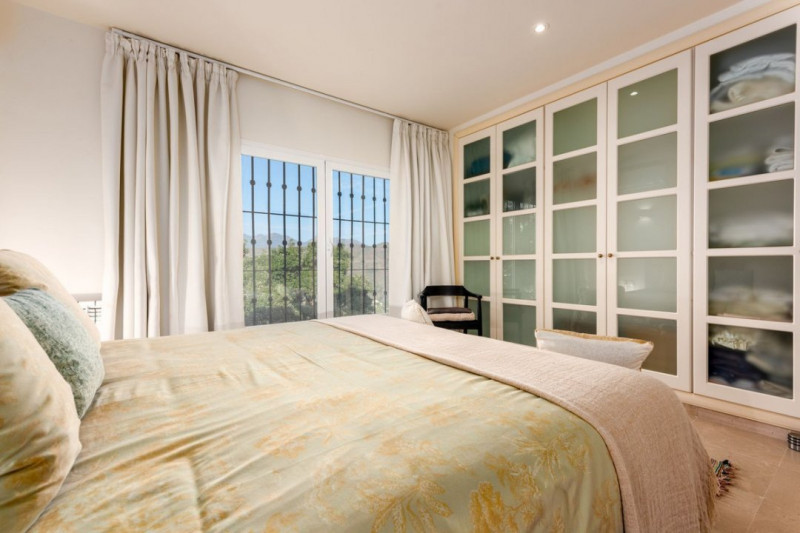 Vila LUX, Marbella, piscina exterioara, gradina, vedere panoramica mare-munte